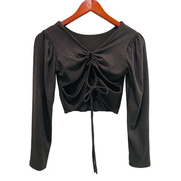 Chic Black Ruched Crop Top - Picture 2 of 8